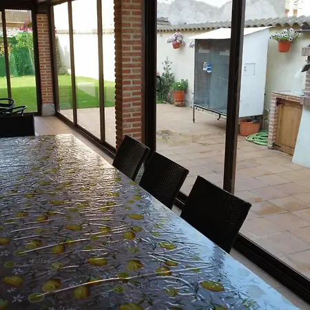 Holiday home Rosa Villafruel